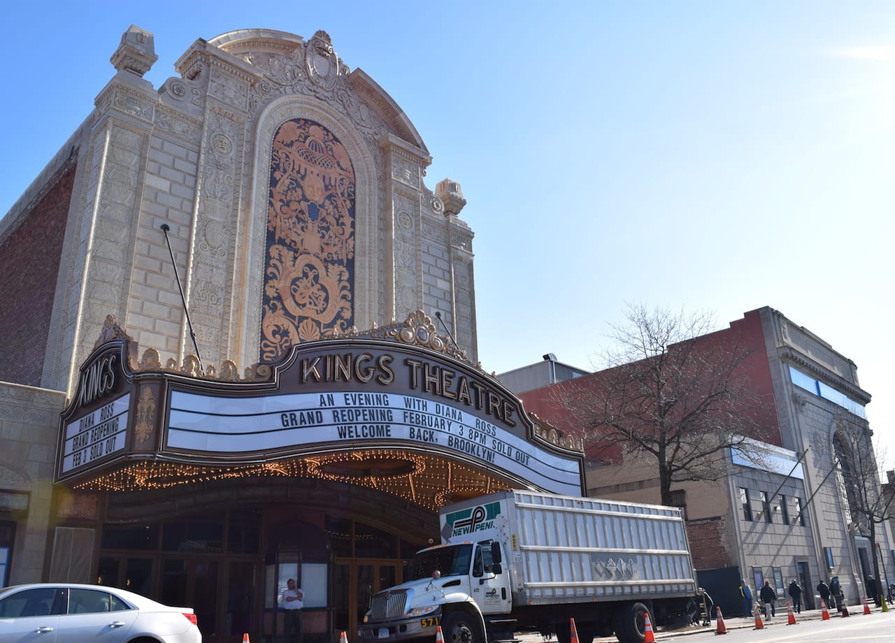 The exterior of the Kings Theatre (all photos by the author for Hyperallergic)
