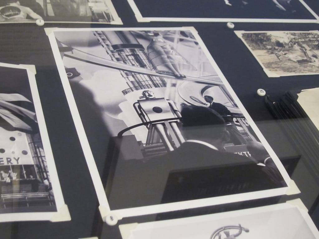 'That Kodak Moment: Picturing the New York Fairs' at the Queens Museum (photograph by the author for Hyperallergic)