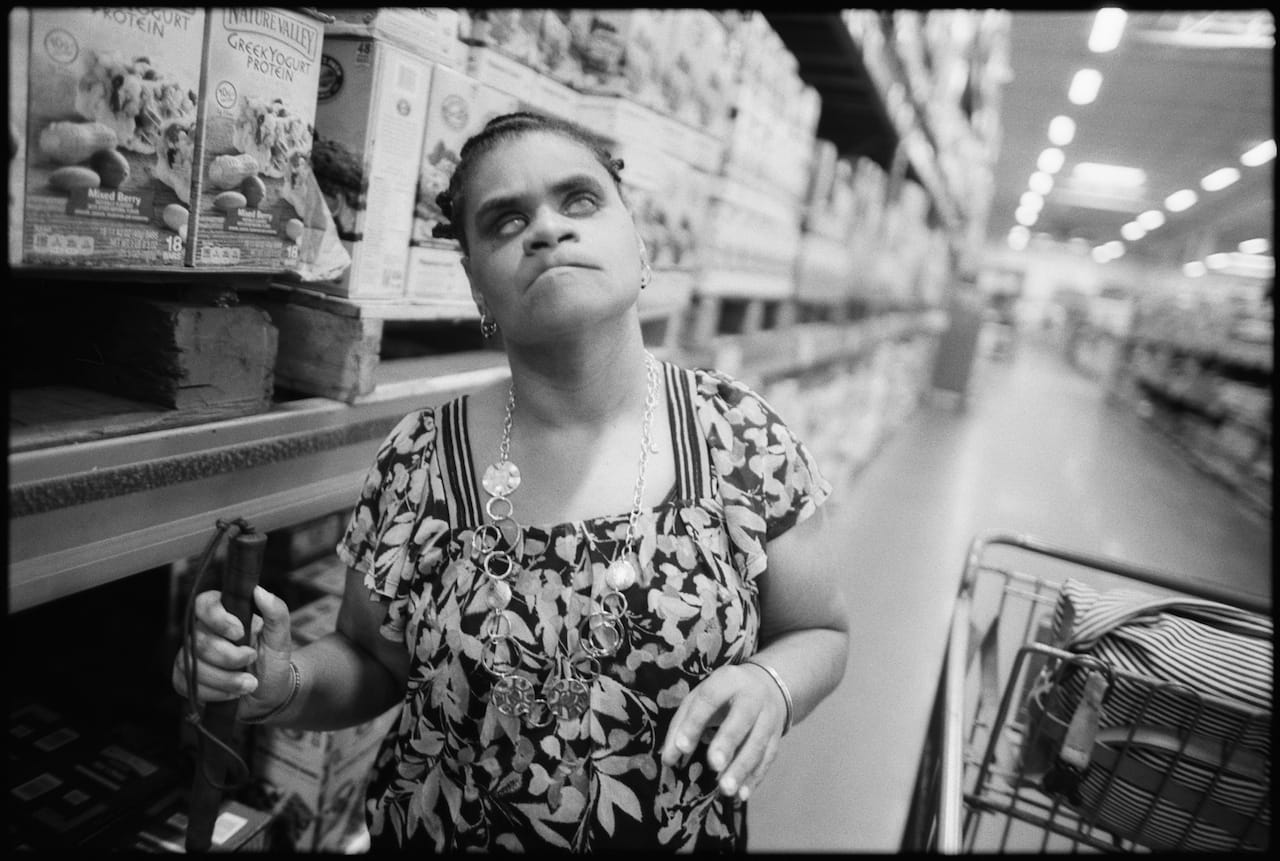 Mary Ellen Marks, "Damali shopping at BJ's. Westbury, New York 2014" 