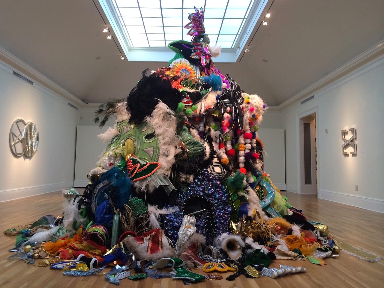 Andrea Fraser, "Um Monumento às Fantasias Descartadas" ("A Monument to Discarded Fantasies") (2003)