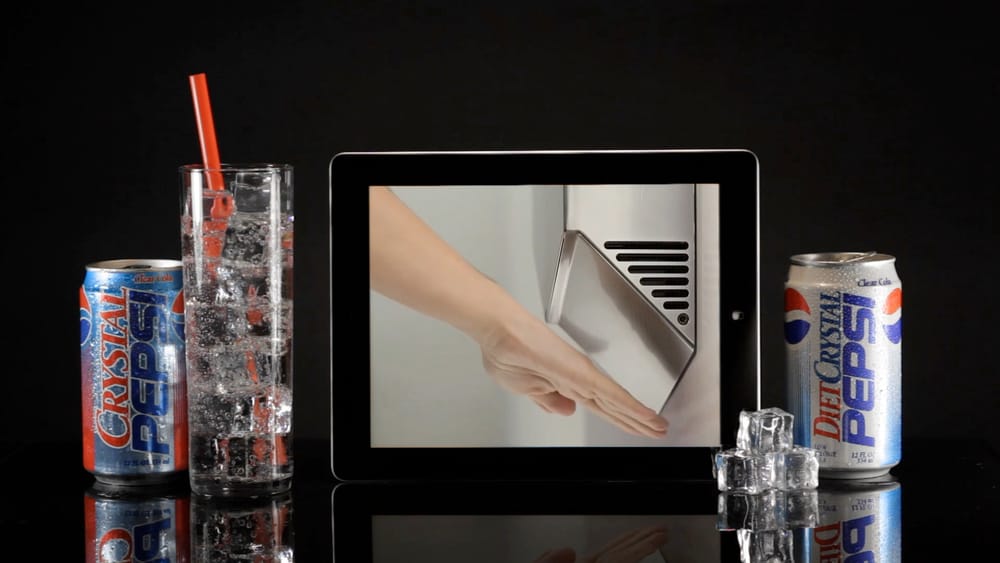 Laura Schawelka, "Crystal Pepsi Apple Ipod Dyson Airblade" (2014), HD Video (3:08) (via vacancyla.com)