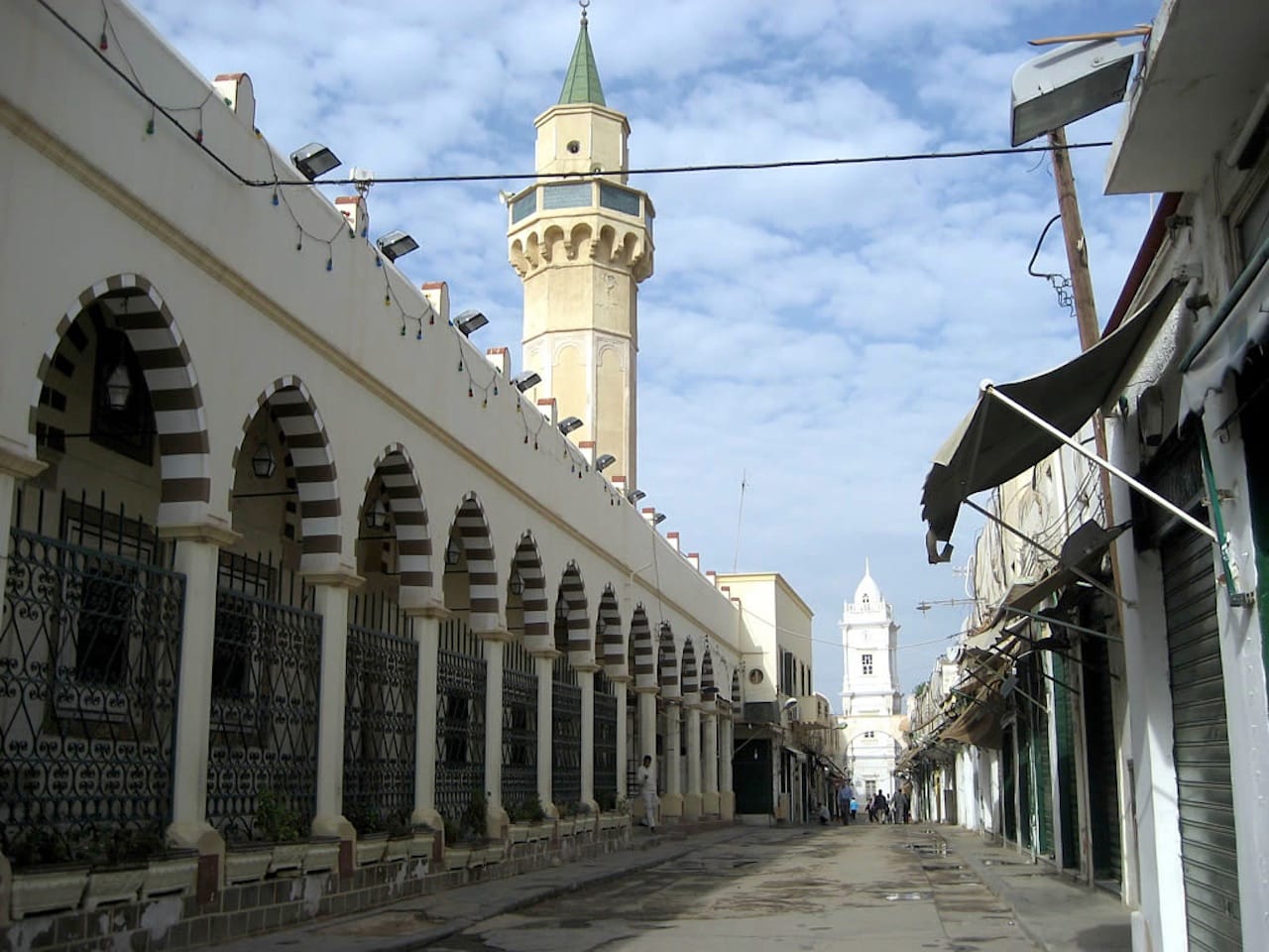 Karamanli Mosque (Image via Wikimedia) 