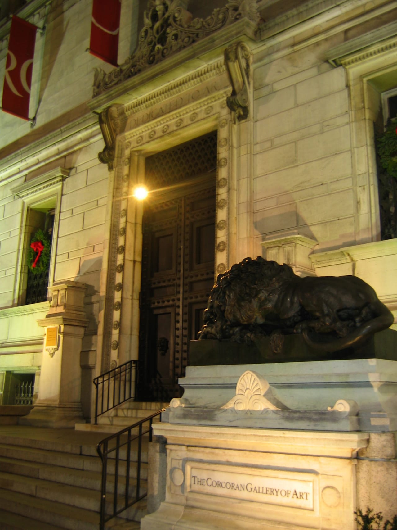 Corcoran_gallery_entrance (click to enlarge)