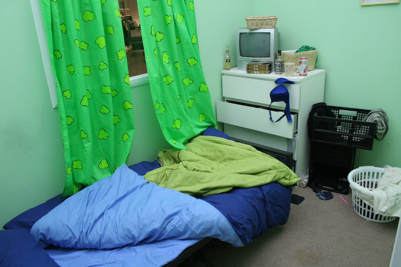 Liz Sterry, "Kay's Blog" (2011). Hayward Project Space, London. (photo by Michael Brzezinski).