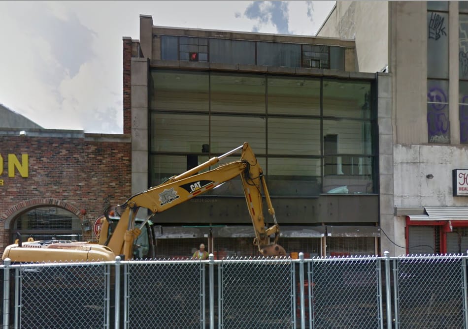 The Coward Shoe storefront in June of 2014 (via Google Maps)