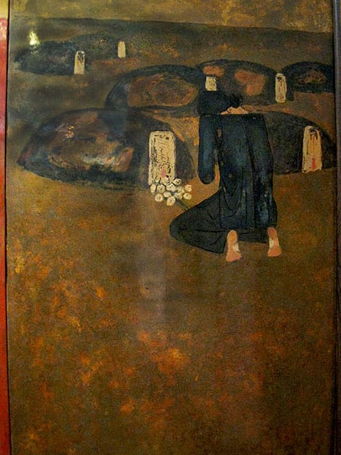 Le Thi Kim Bach, "For The Peace Of The Country", detail, lacquer on wood, 2000, Courtesy Ho Chi Minh City Fine Arts Museum