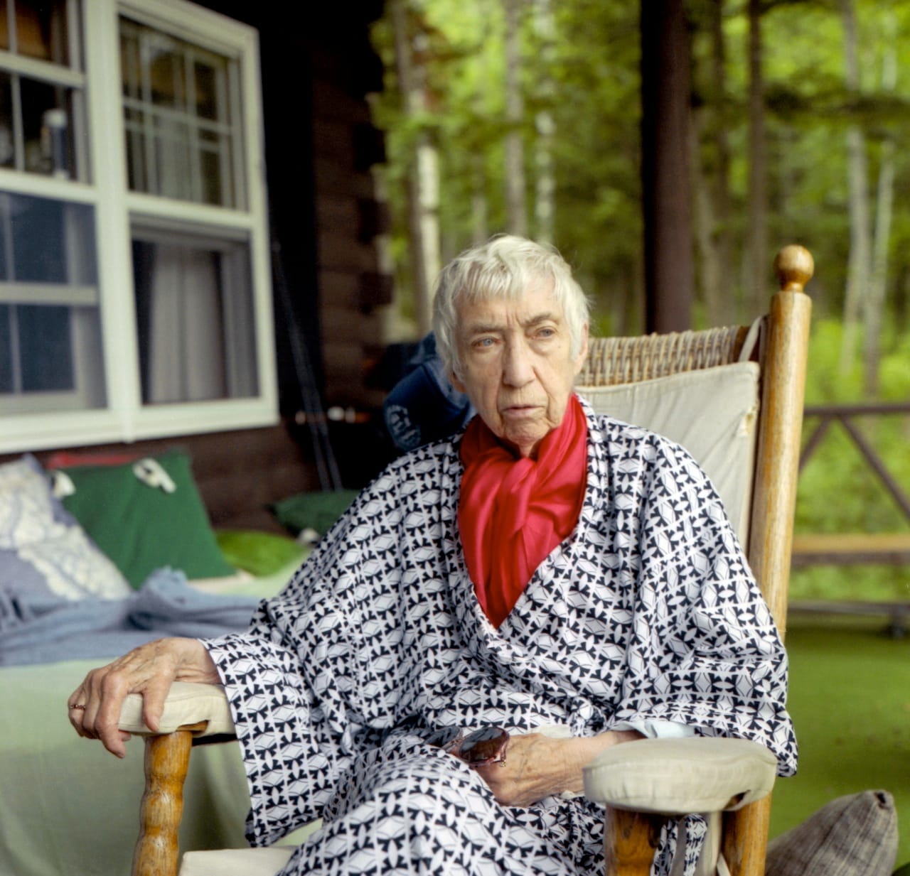 8. HO_BA_last portrait_color_1-300dpi