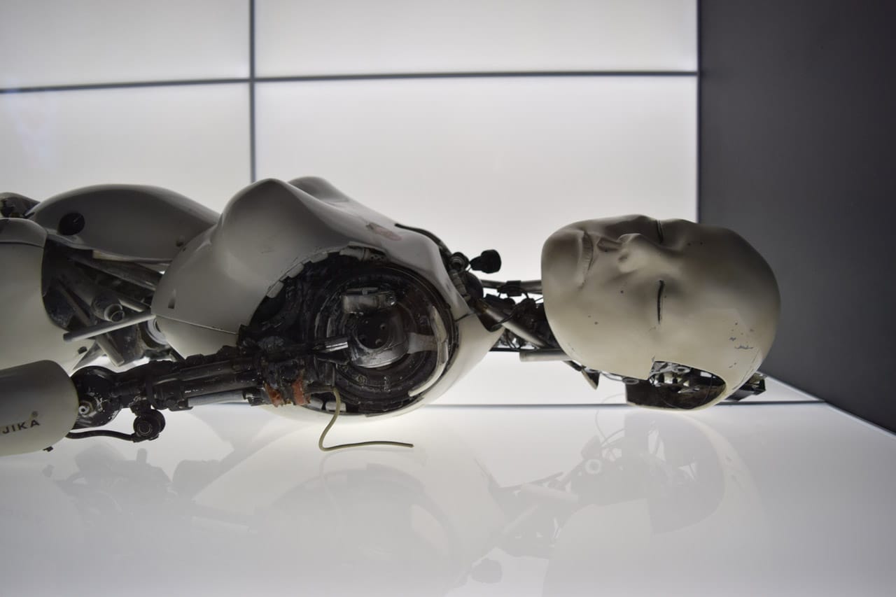 Detail of one of Chris Cunningham's "All Is Full of Love" Robots (photo by Benjamin Sutton/Hyperallergic)