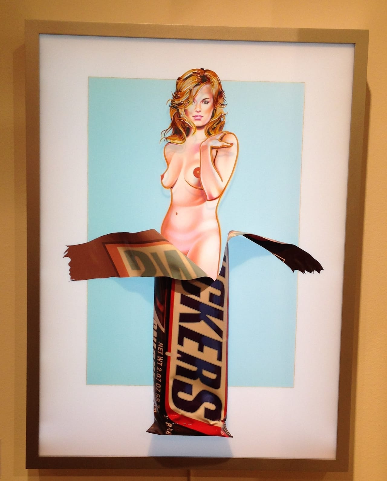 Mel Ramos, Candy #2, 2014. Lightbox, steelcut, synthetic resin varnish, thermo formed foil. 75.5 x 56.5 x 23 cm. Galerie Ernst Hilger. 