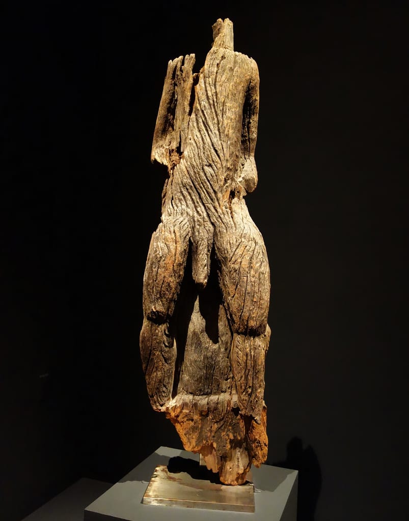 Installation view of 'Warriors and Mothers: Epic Mbembe Art' at the Metropolitan Museum of Art (photo by the author for Hyperallergic)