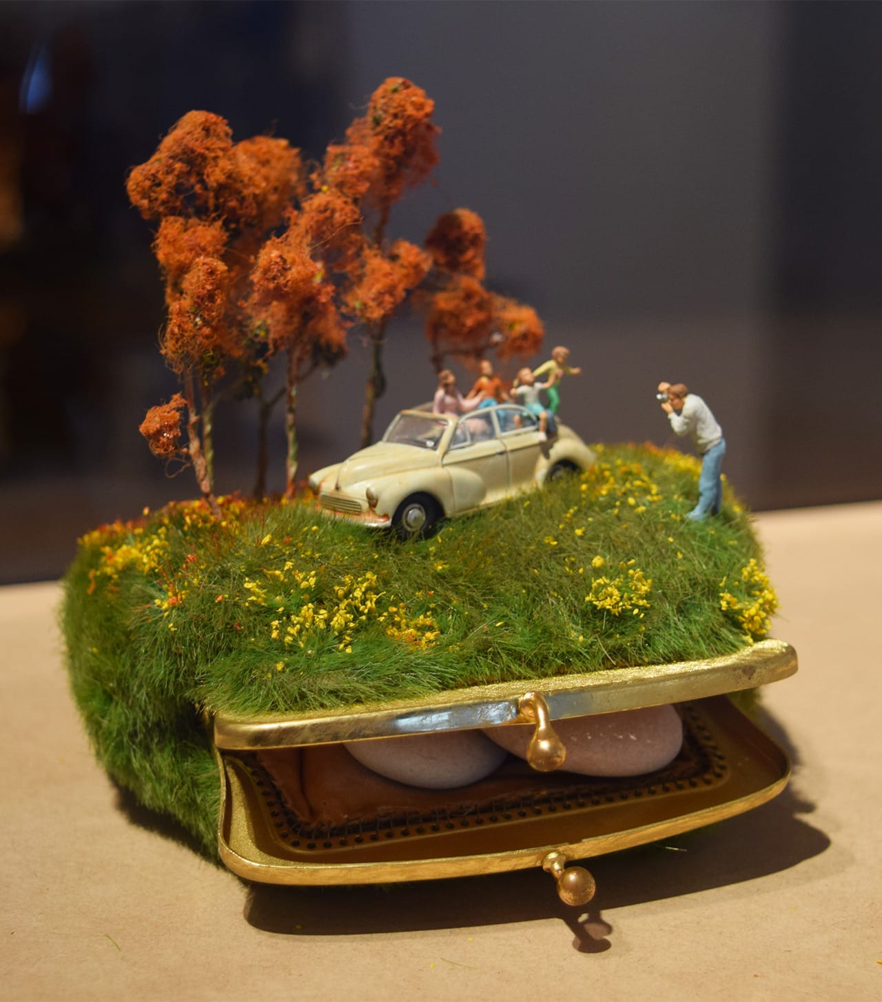 Kendal Murray, "Family Style Smile" (2012)