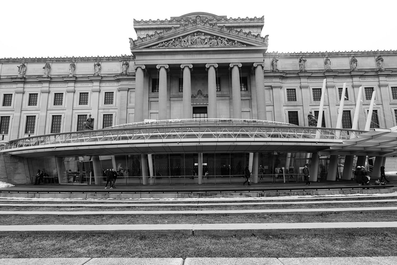 The Brooklyn Museum, with the 2004 Polshek Partnership Architects glass pavilion addition (photo by Barney Bishop/Flickr)