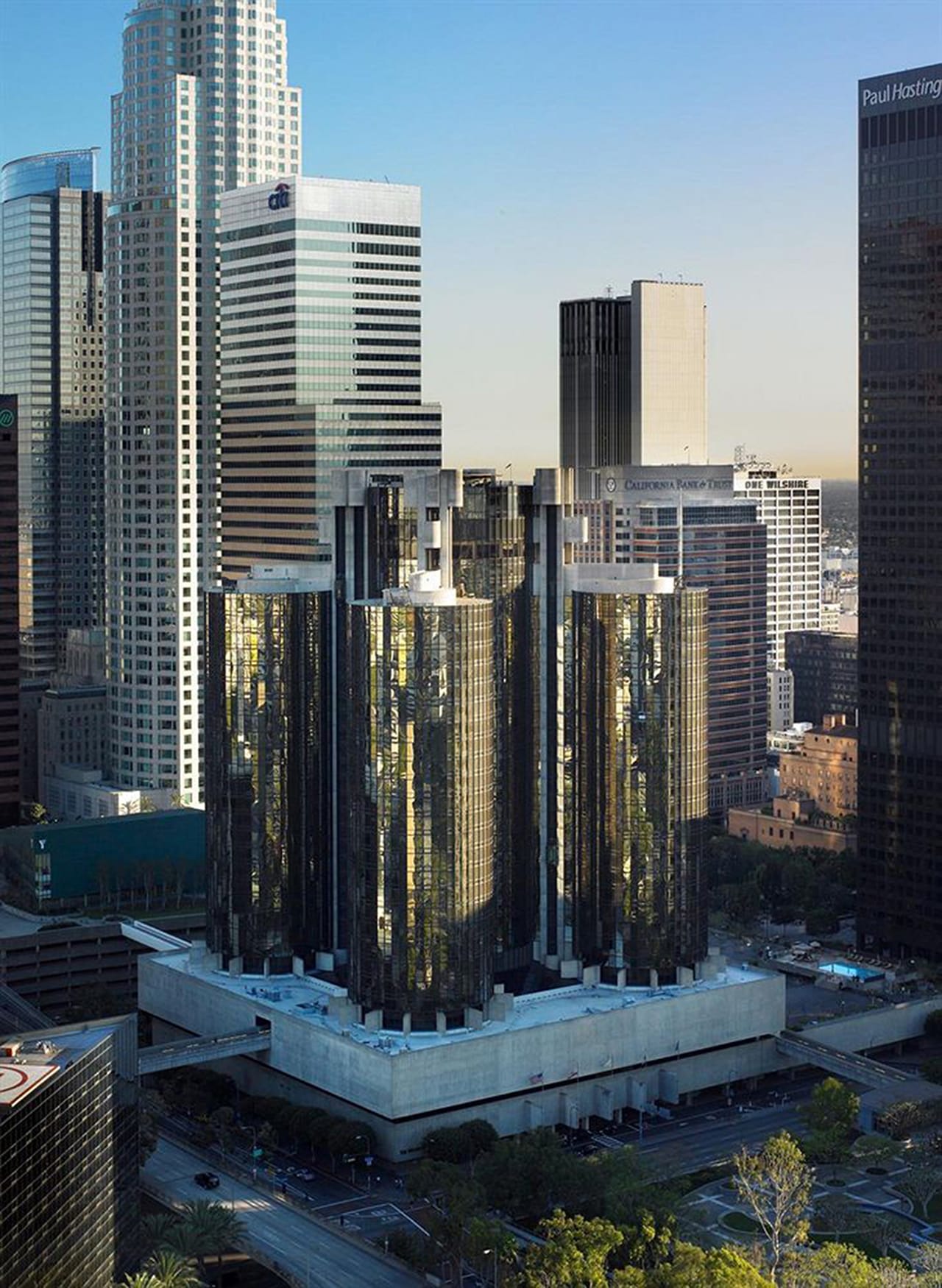 The Westin Bonaventure Hotel & Suites, Downtown Los Angeles (click to enlarge)