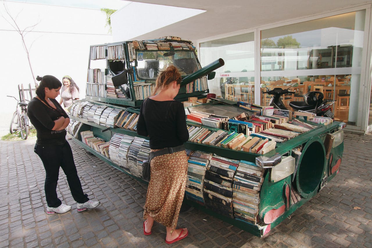 202WeaponofMassInstruction: credit Guillermo Turin/Secretaría de Cultura y Educación, Municipalidad de Rosario