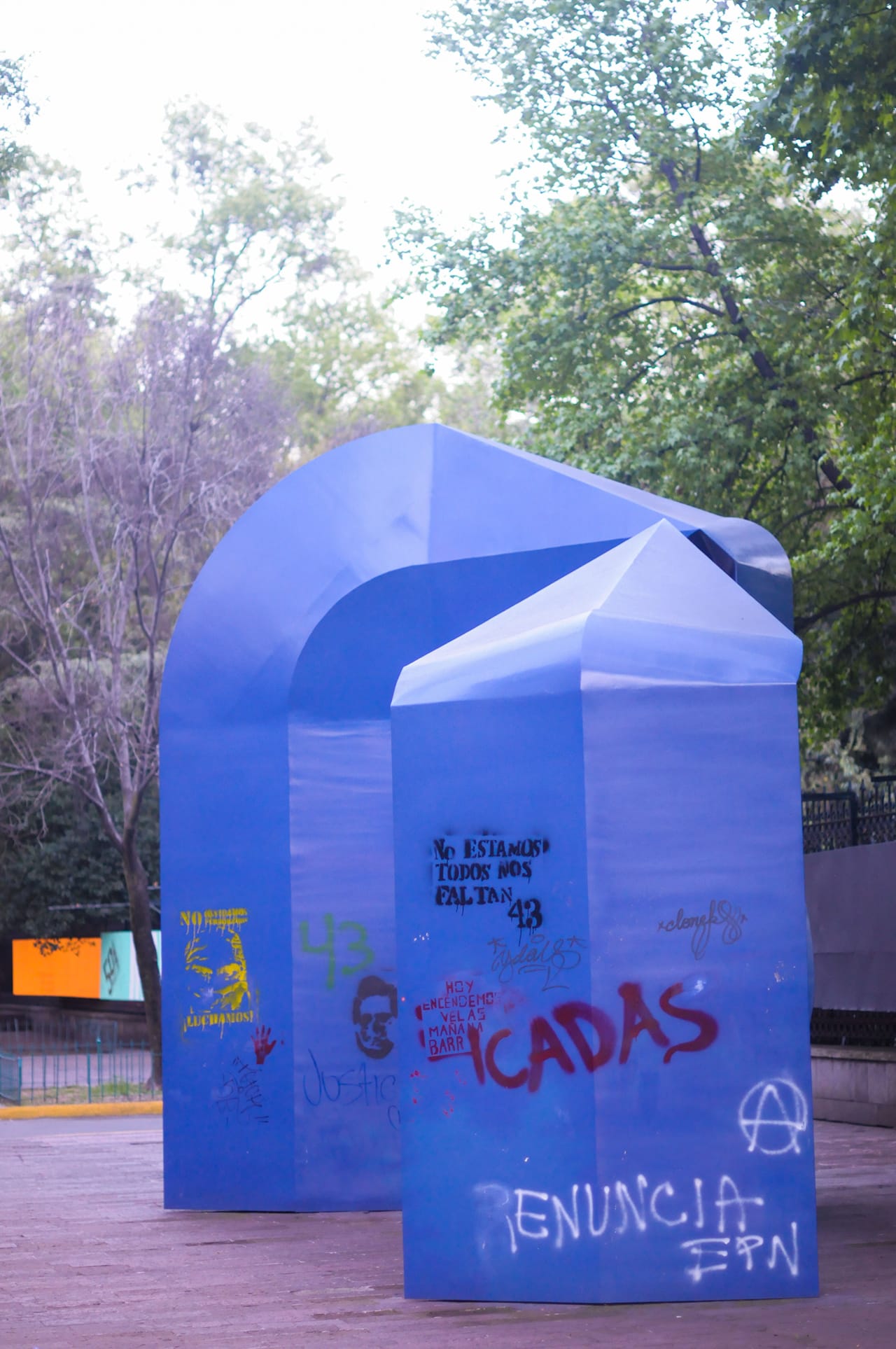 A scultpture by Sebestián at the Museo de Arte Moderno