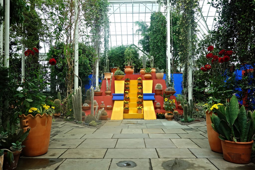 Frida: Art, Garden, Life