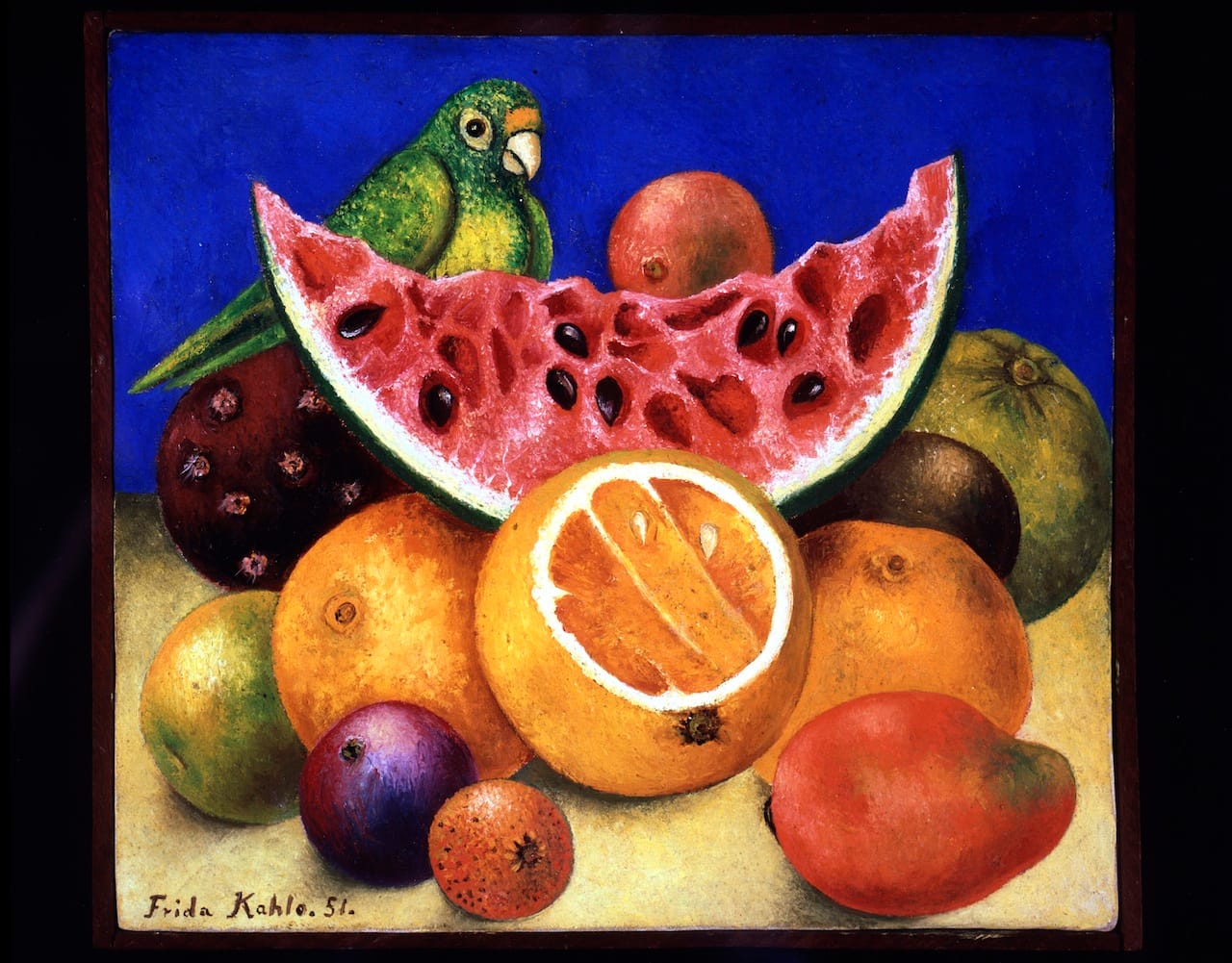 Frida   Kahlo,Still   Life   with    Parrot   and   Fruit,1951Harry   Ransom    Center,   The    University   of    Texas   at   Austin©    2014   Banco    de   México    Diego   Rivera    Frida   Kahlo    Museums   Trust,   Mexico,D.F.   /   Artists   Rights   Society   (ARS),   New 