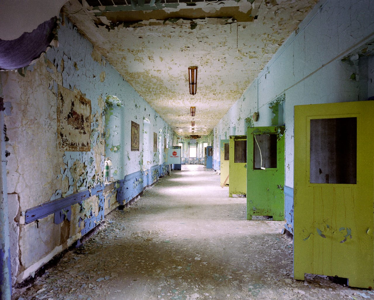 Hallway in Greystone Park Hospital (photograph by Phil Buehler, from Woody Guthrie's Wardy Forty)