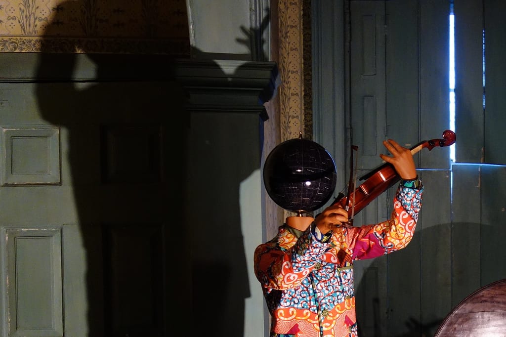Yinka Shonibare MBE: 'Colonial Arrangements' at Morris-Jumel Mansion