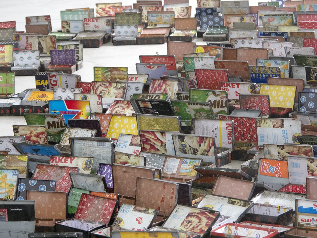 Detail of "Open(ing) Market" (2004), a 1,755 piece installation. (photo by the author for Hyperallergic)