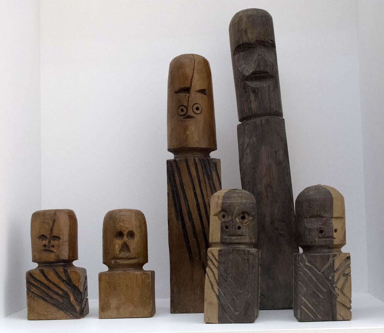 El Anatsui, "Group Photo" (1987) (photo by the author for Hyperallergic)