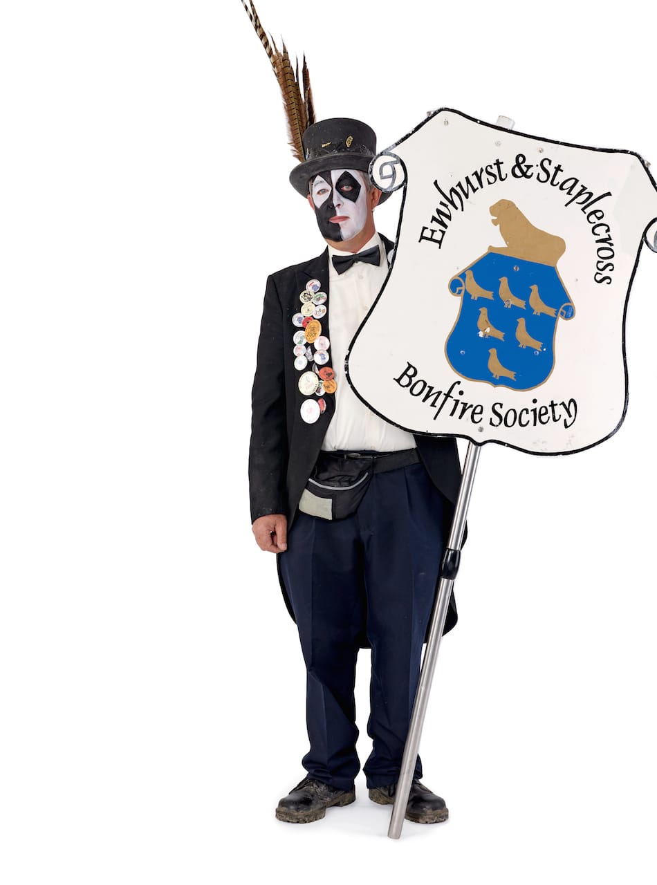 Derek Stone with the Ewhurst and Staplecross Bonfire Society at Bonfire Night, Hastings, East Sussex (© 2015 Henry Bourne)