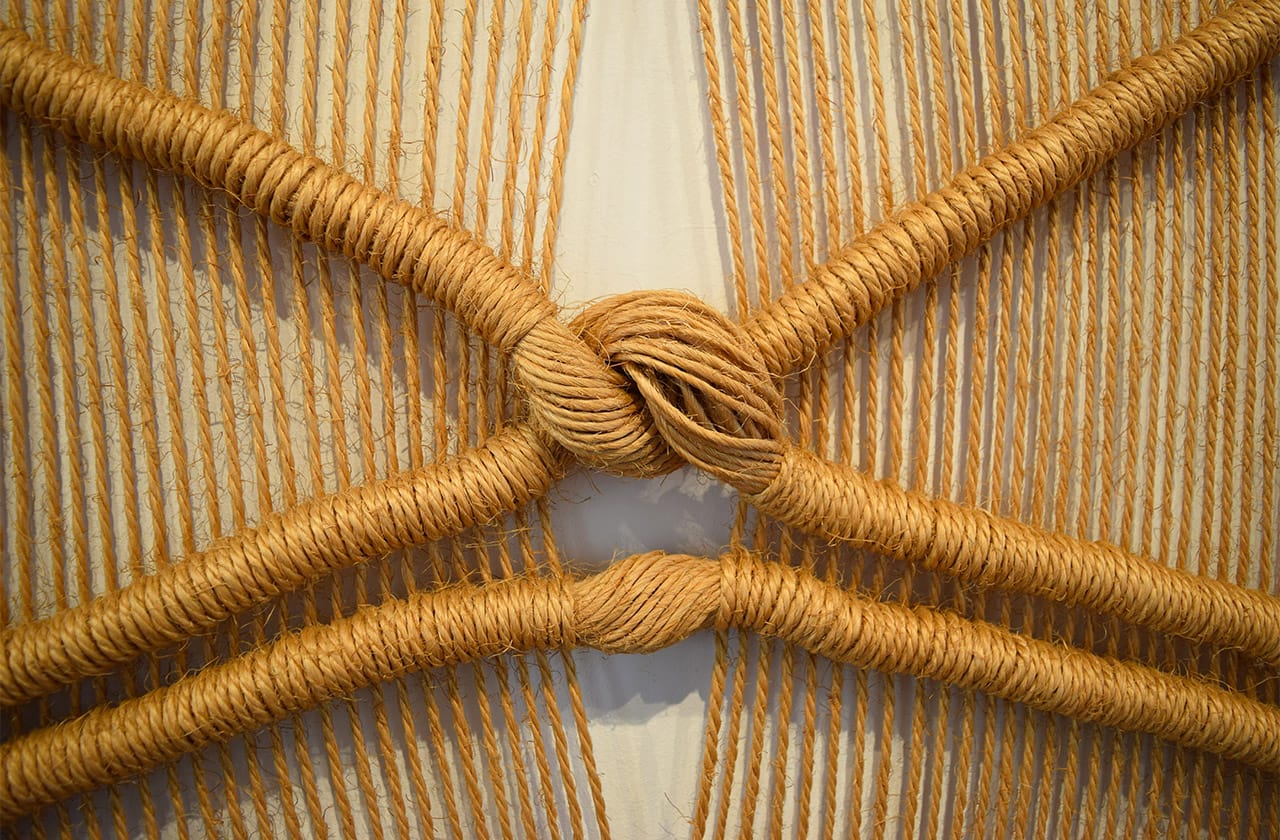 Detail of Françoise Grossen, "Swan" (1967), undyed sisal, double half stitch