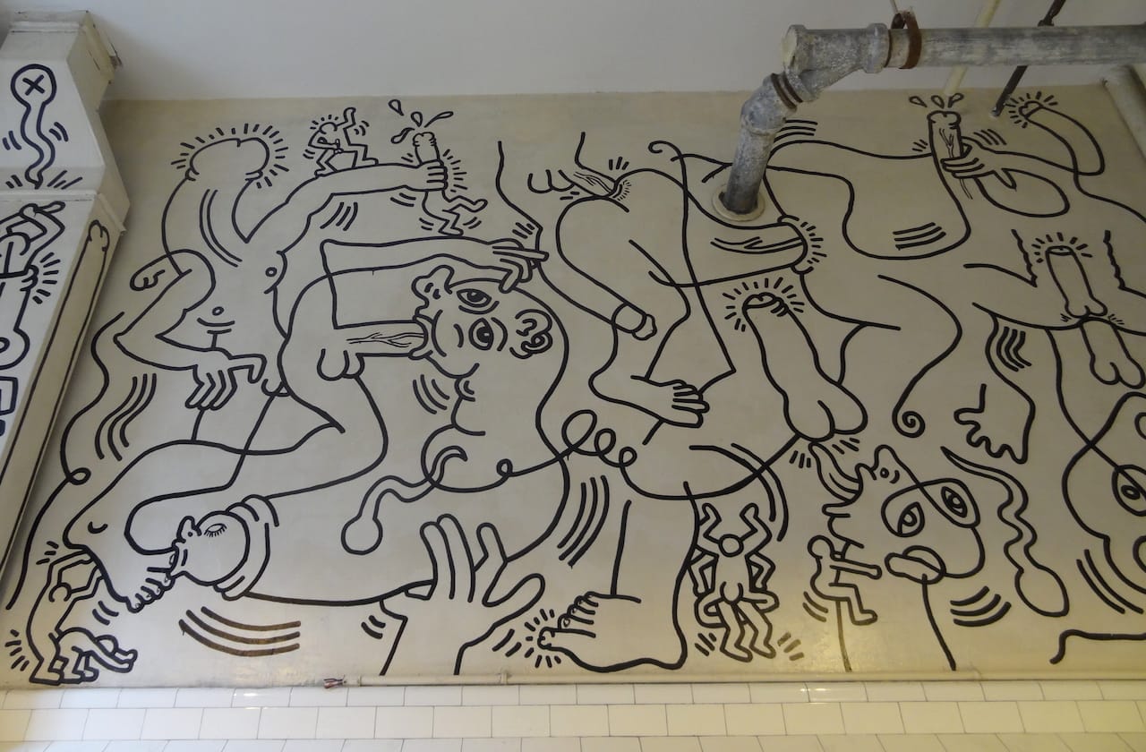 Detail of Keith Haring’s “Once Upon a Time” (1989) at the LGBT Center (photo by Ben Sutton/Hyperallergic) (click to enlarge)
