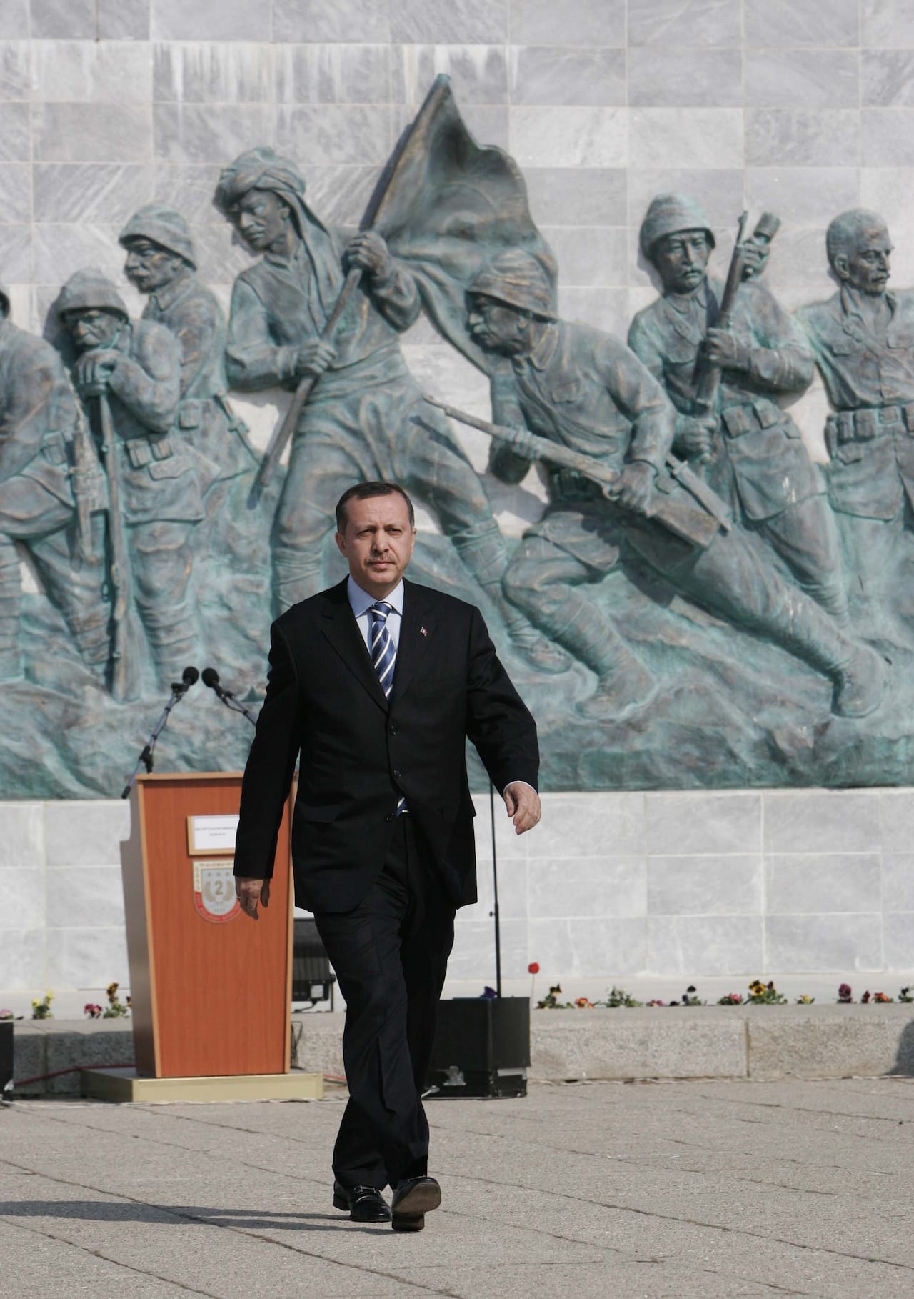 Recep Tayyip Erdoğan at the Çanakkale Martyrs' Memorial (photo by Randam, via Wikimedia Commons)
