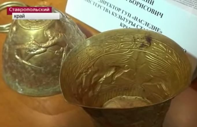 The Scythian gold vessels discovered in Russia (screenshot from 1tv.ru, via ibtimes.co.uk)