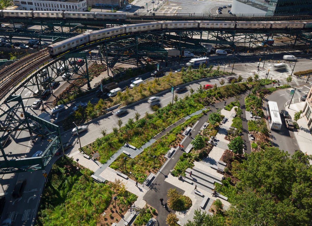 Dutch Kills Green, WRT, Wallace Roberts & Todd, Margie Ruddick Landscape, Michael Singer Studio, Marpillero Pollak Architects