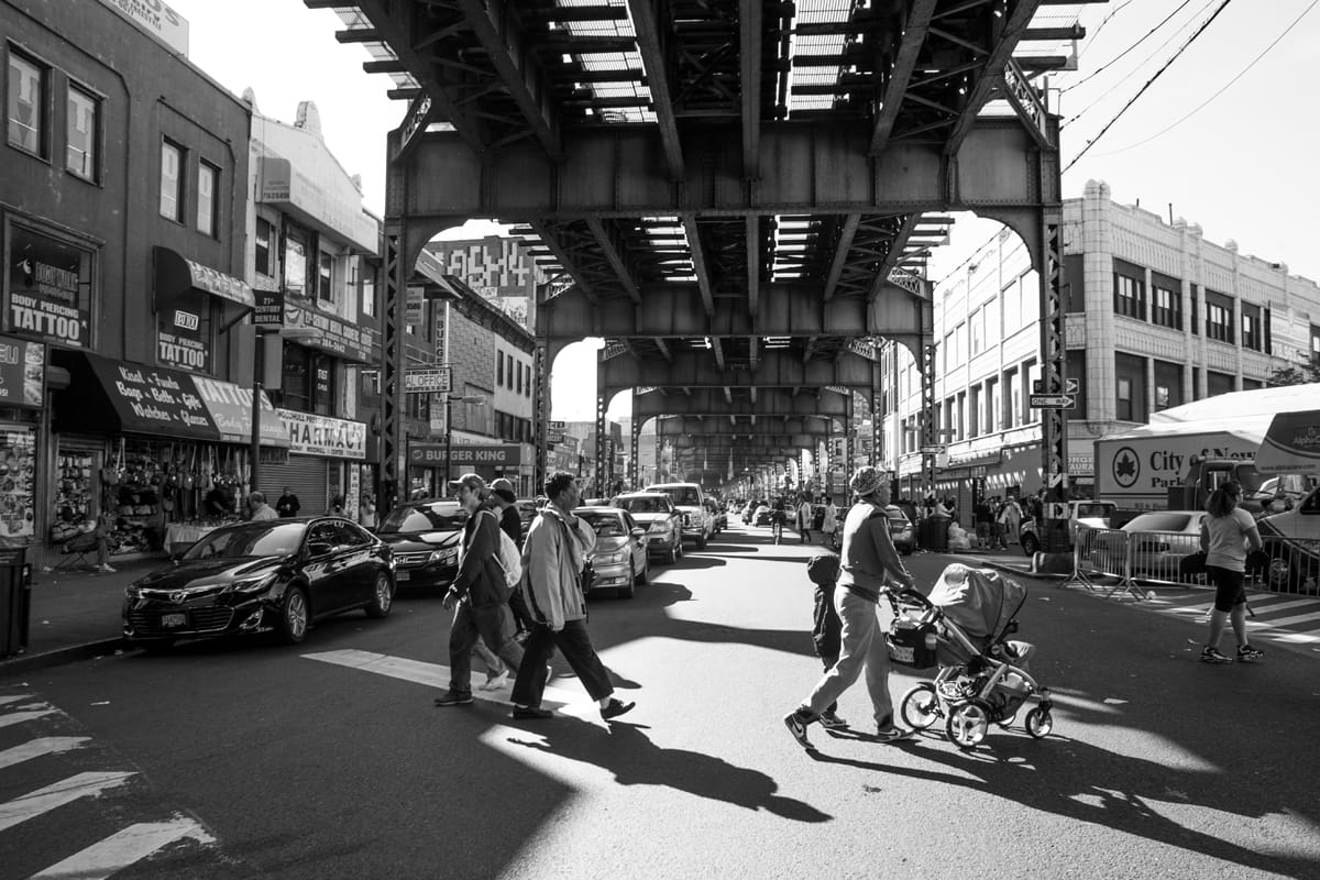 13_Broadwayand FlushingAveunderJMZ_Krisanne Johnson.jpg Broadwayand FlushingAvenueundertheelevatedJMZsubwaylineinBrooklyn.	 © Krisanne	Johnson	for	the	Design	Trust	for	Public	Space