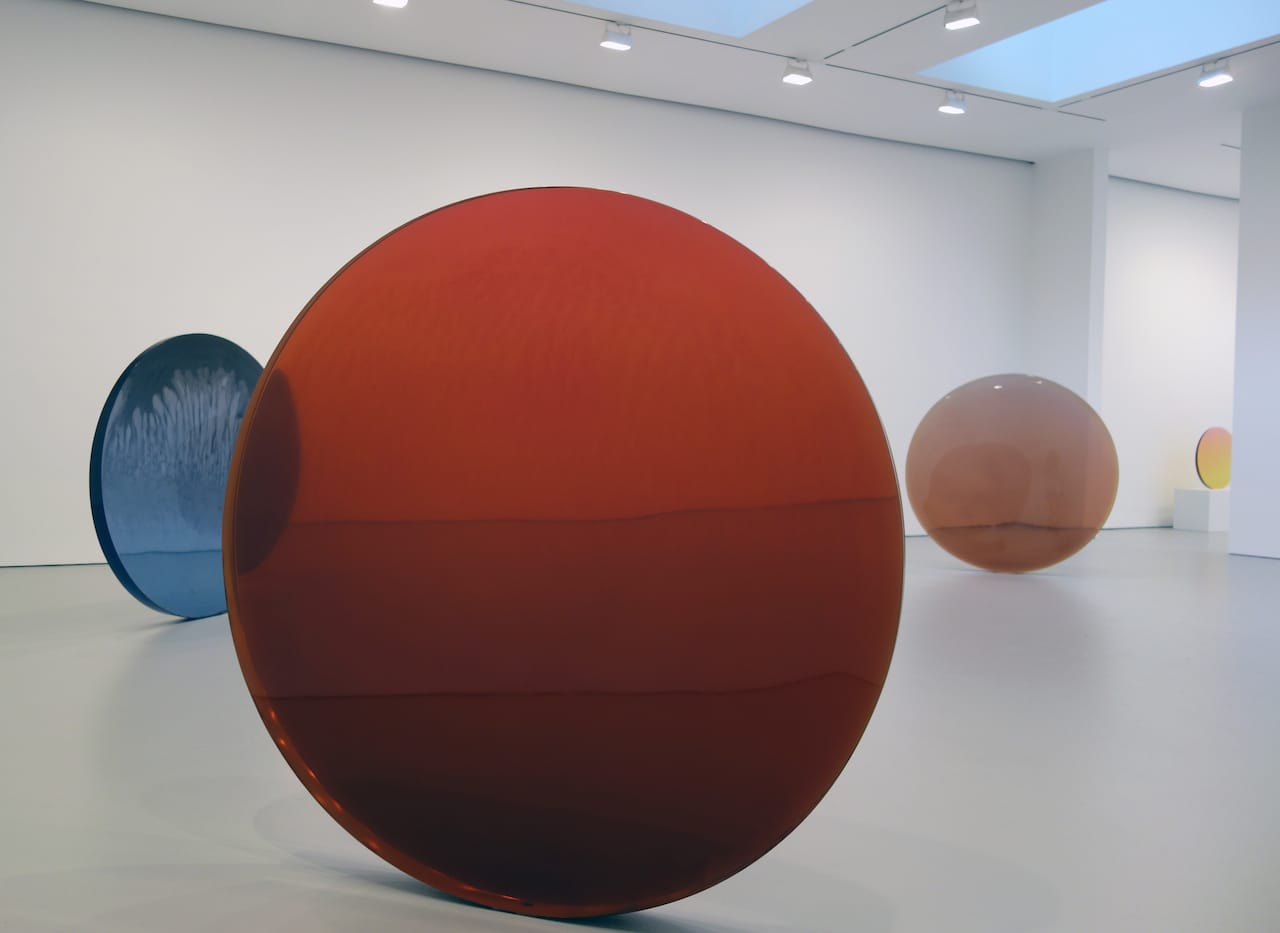 De Wain Valentine: Works from the 1960s and 1970s (all photos by the author for Hyperallergic)