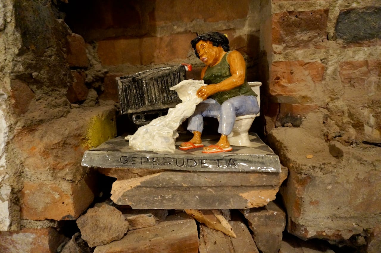 Shellyne Rodriguez, "Geperudeta" (2014), ceramic