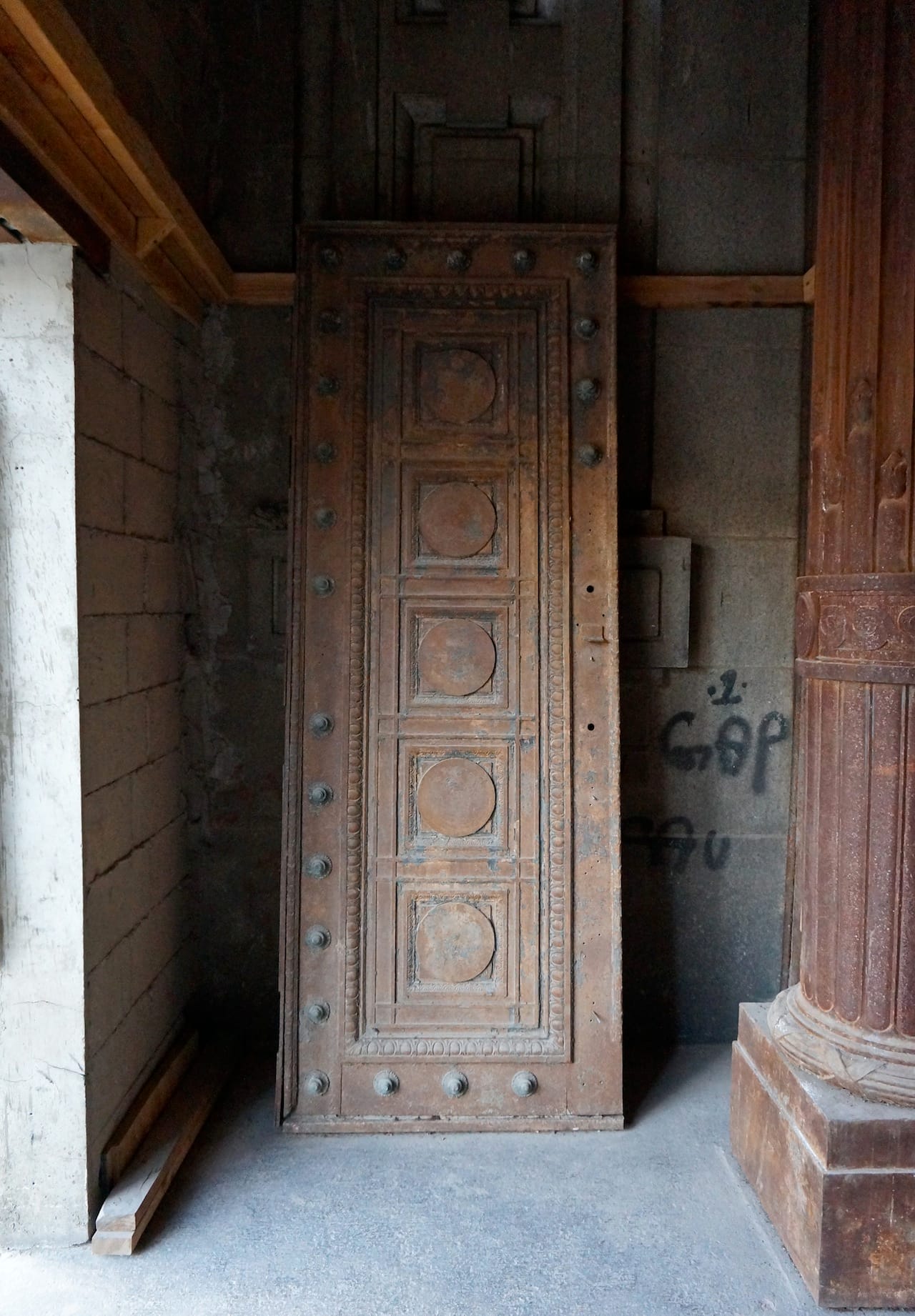 An old door from the courthouse (click to enlarge)