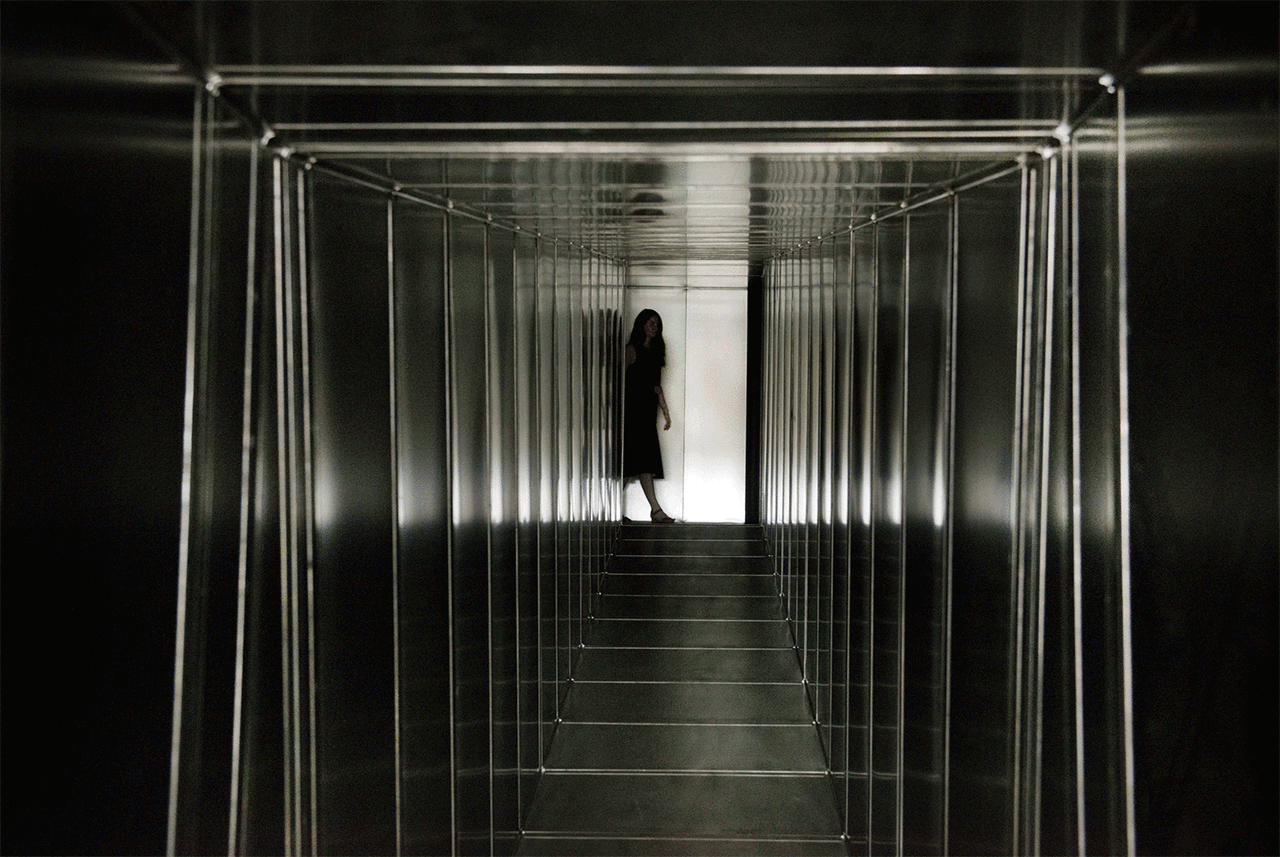 Carsten Höller, "Decision Corridors" (2015), installation view in 'Carsten Höller: Decision,' Hayward Gallery, London 2015 (art © Carsten Höller, image courtesy of the artist, photo © Linda Nylind)