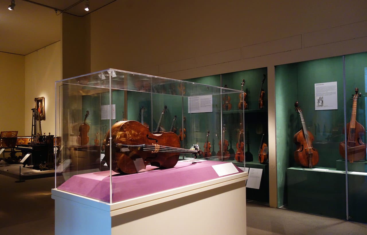 Amati “King” cello at the Metropolitan Museum of Art