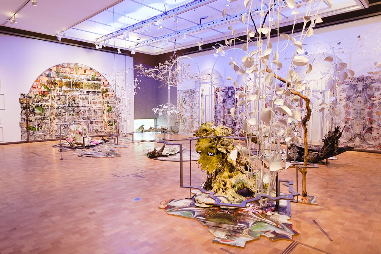 Judy Pfaff, "Scene I: The Garden. Enter Mrs. Barnes" (2015), commissioned by the Barnes Foundation for 'Mark Dion, Judy Pfaff, Fred Wilson: The Order of Things' exhibition (photo by Keristin Gaber, image © The Barnes Foundation)