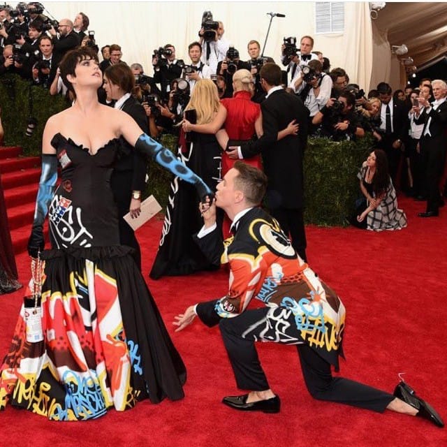 Katy Perry, in her allegedly Rime-inspired Moschino dress, with Jeremy Scott at the 2015 Met Gala (photo via @itsjeremyscott/Instagram)