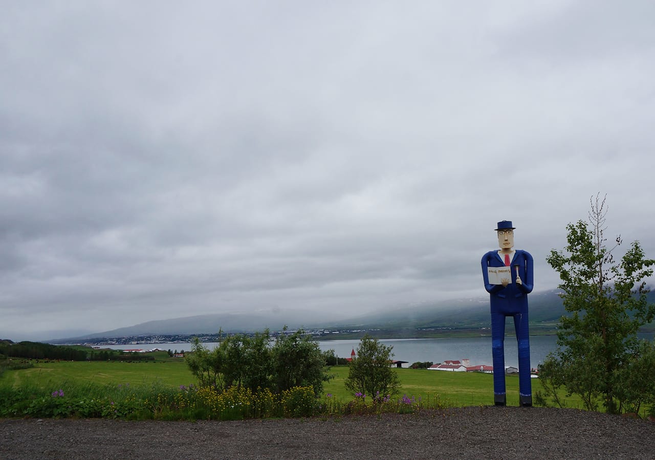 A towering sculpture of a man greets you at Safnasafnið, the Icelandic Folk and Outsider Art Museum (all photos by the author for Hyperallergic)