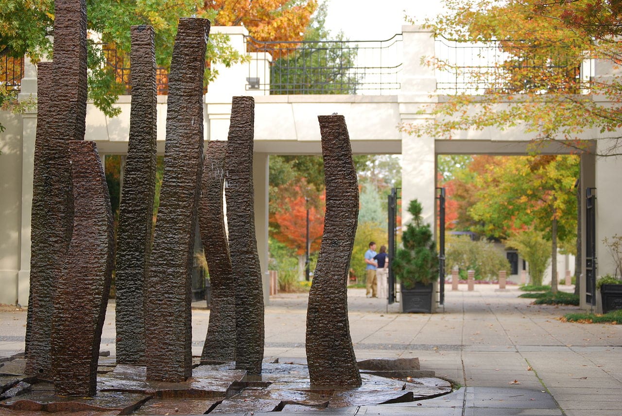 Granite fountain by Jesús Moroles at the Birmingham Botanical Gardens in Alabama (photo by Melinda Shelton/Wikimedia)