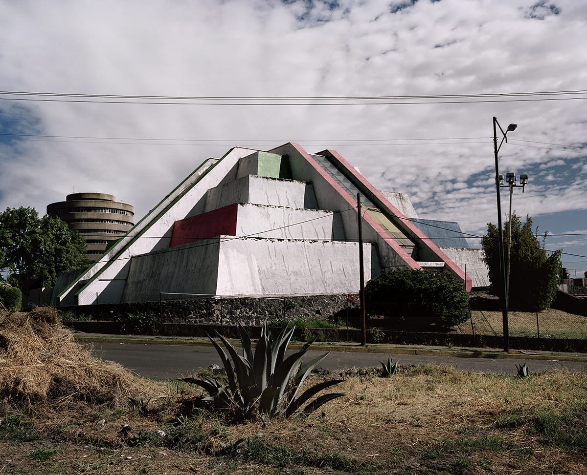 Pablo López Luz, "Picacho II" (2011), Mexico City