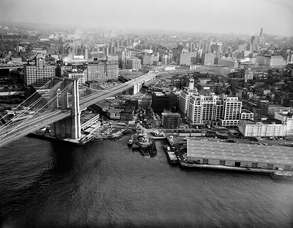 Aerial view of Fulton Landing and the Brooklyn Bridge (November 22, 1961, photo by Theodore V. Donaldson)