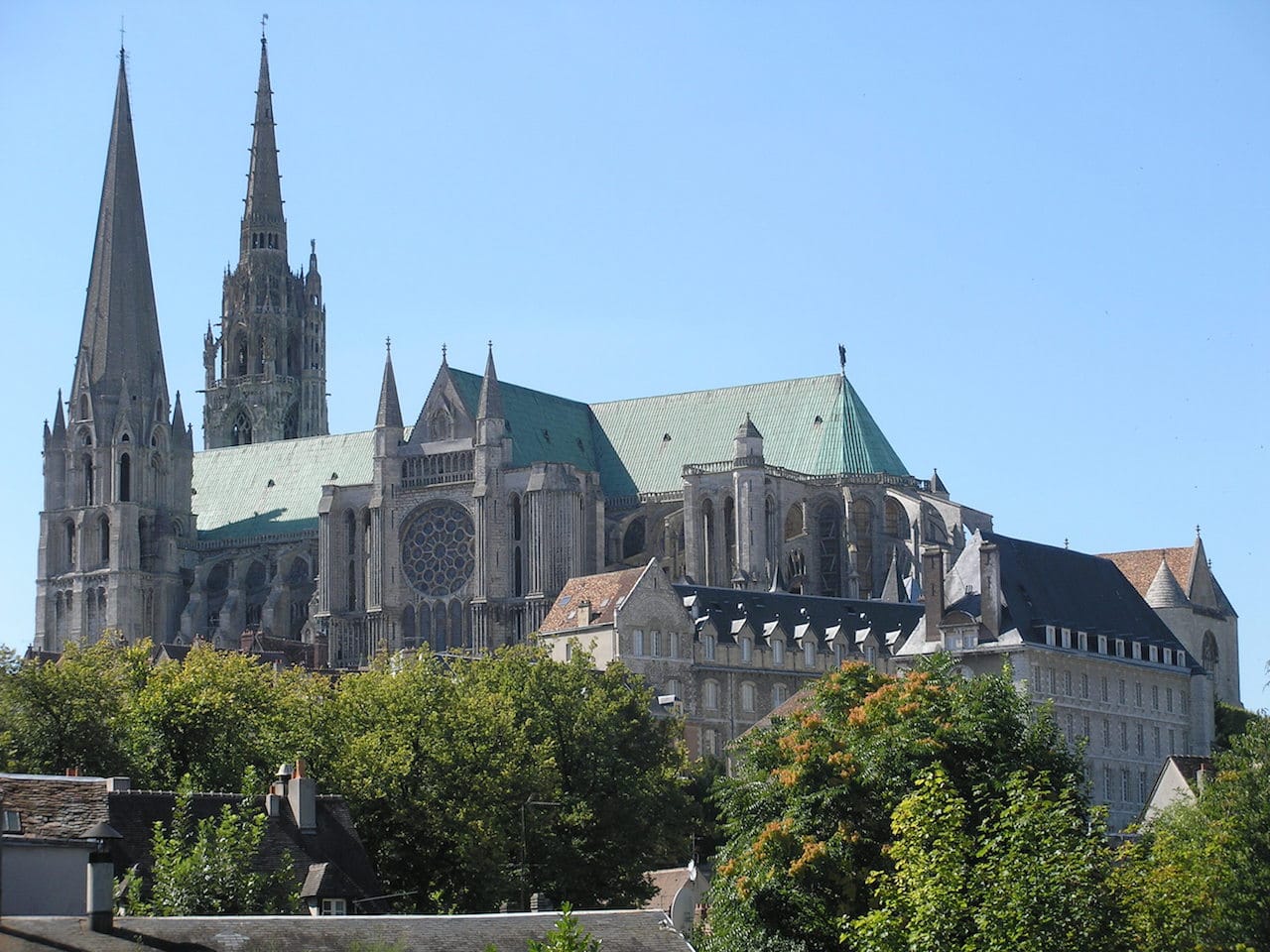 Chartres Cathedral (Image via Wikimedia) 