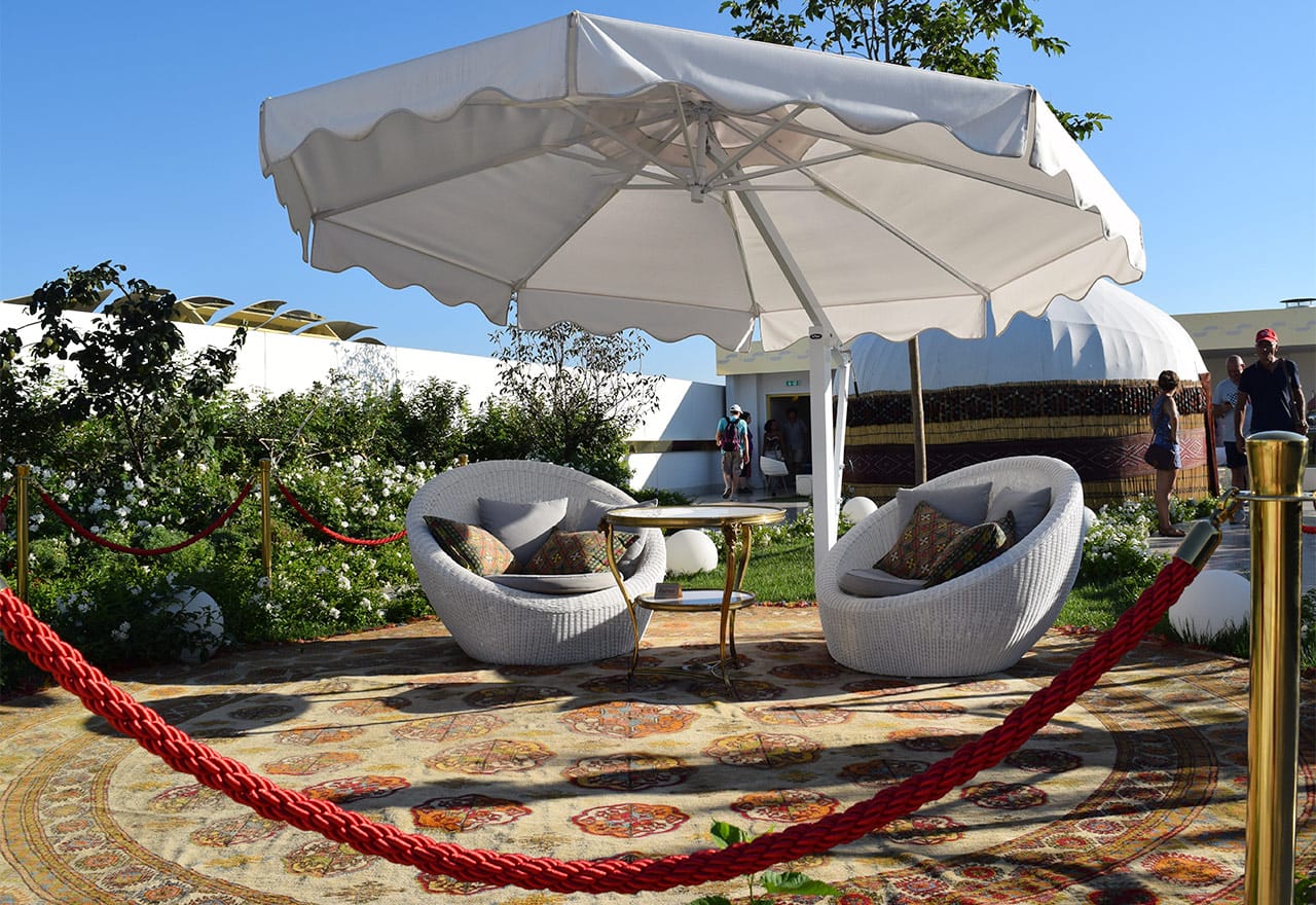 A roped-off lounge atop the Turkmen pavilion