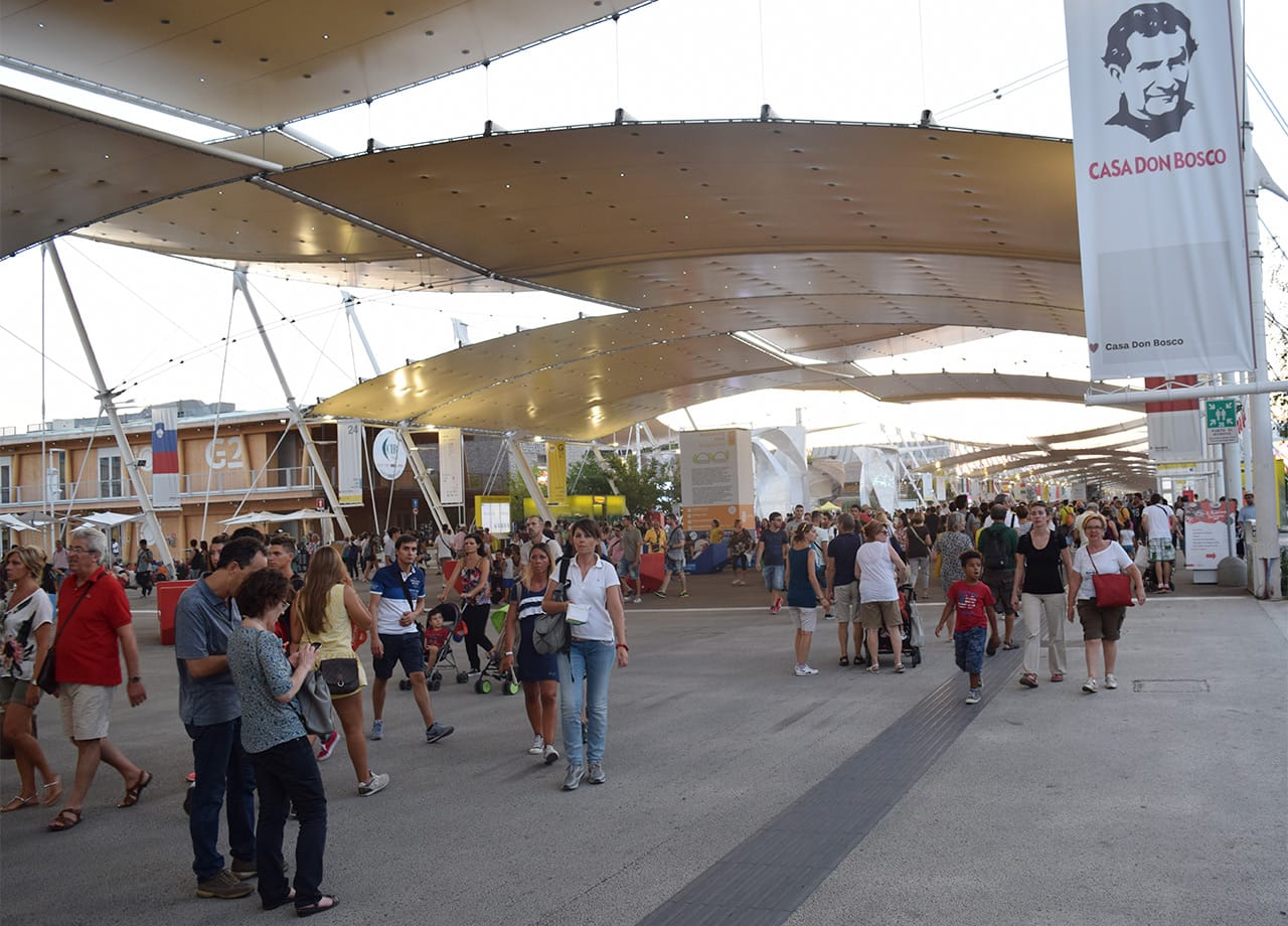 The central thoroughfare at Expo Milano (all photos by the author for Hyperallergic)