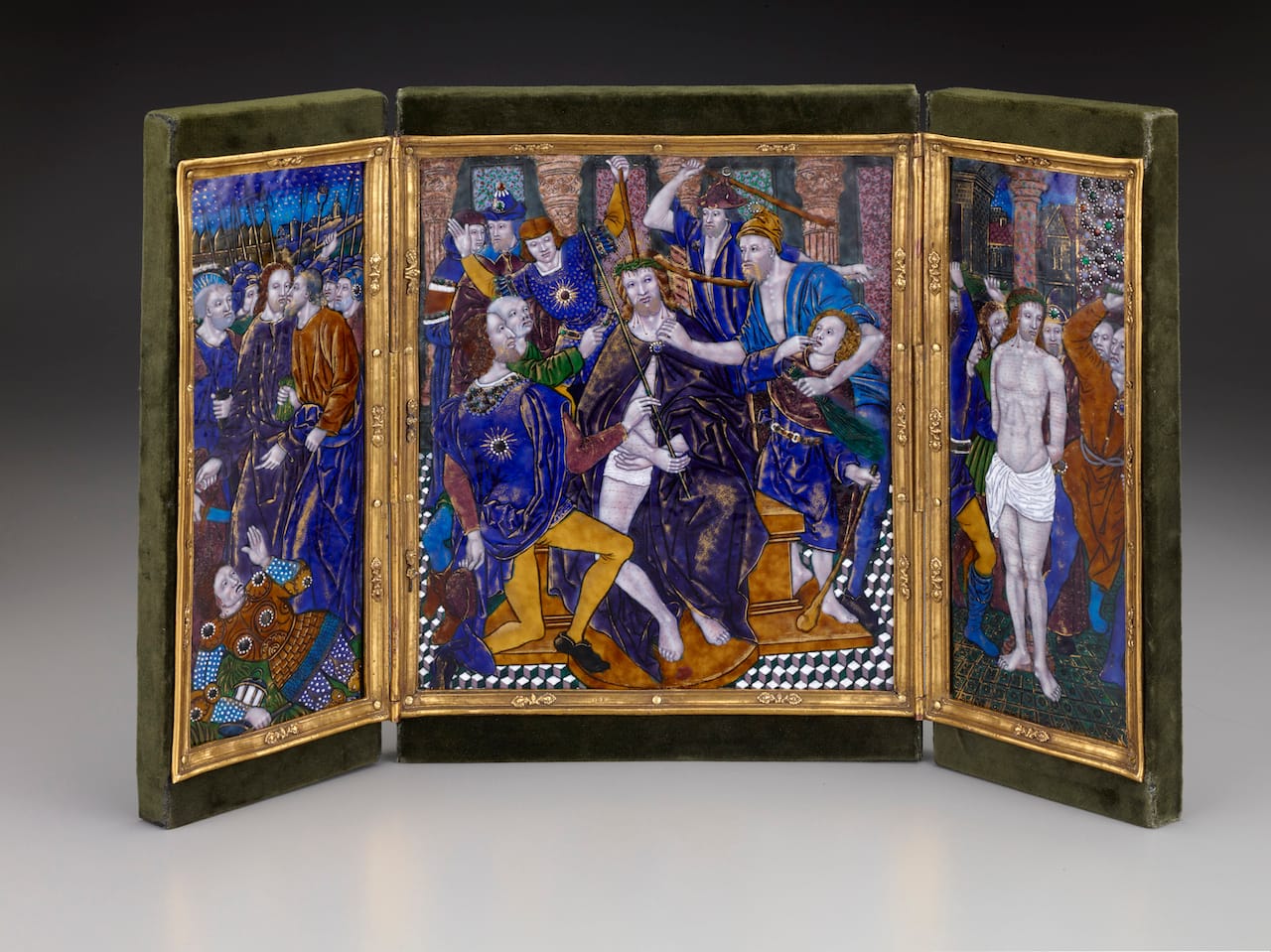 Jean Pénicaud I, "Triptych: Christ Crowned with Thorns with The Kiss of Judas and The Flagellation" (ca. 1525−35), enamel on copper. Central plaque: 10 5/8 × 9 3/8 inches; wings: 10 5/8 × 4 3/16 inches. (courtesy The Frick Collection, photo by Michael Bodycomb)