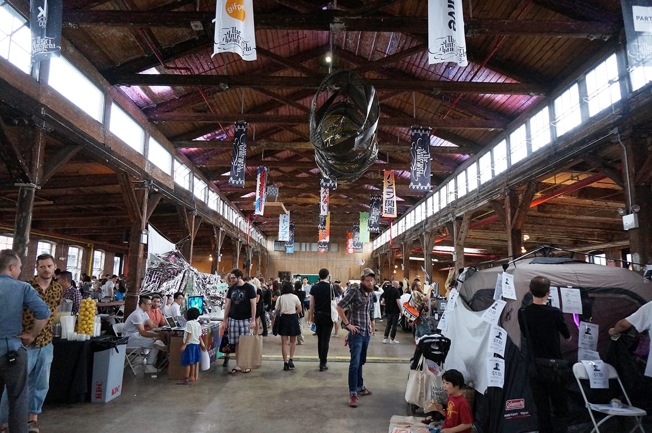 The Internet Yami-Ichi at the Knockdown Center (all photos by the author for Hyperallergic unless otherwise noted)