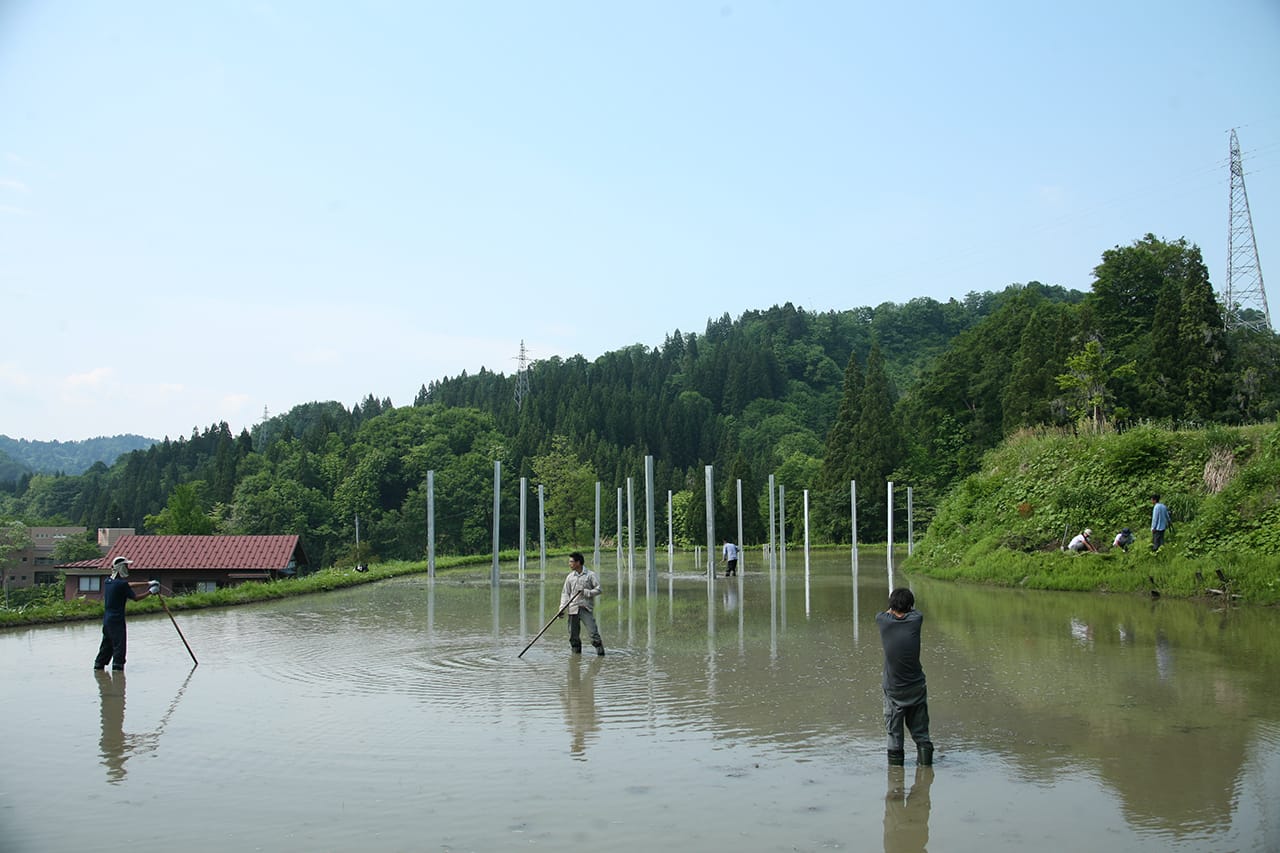 Ricky Yeung and HK Farmers, "I Beam" (photo by G Yeung and Evelyn Char) (click to enlarge)