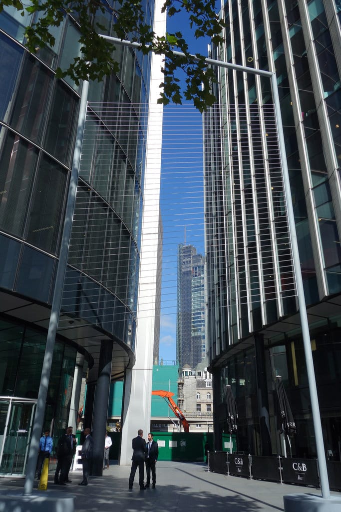 Xavier Veilhan, "Rays (London)," installed at Fenchurch Avenue